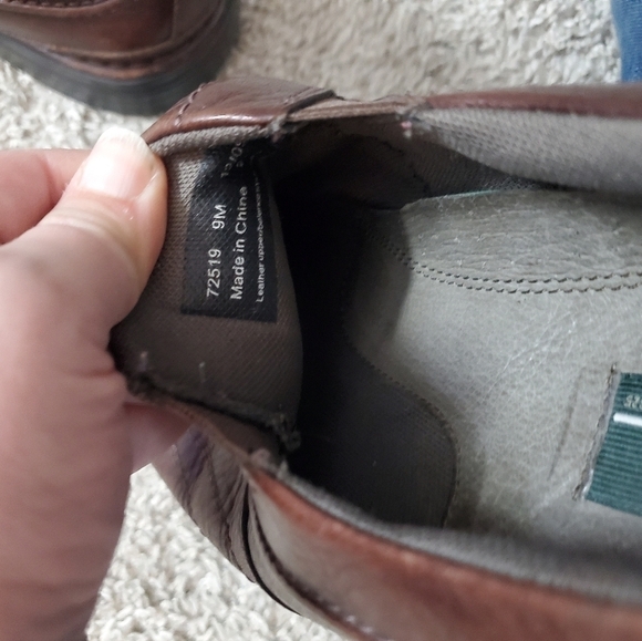 Clarks Dress Shoes - Picture 9 of 12